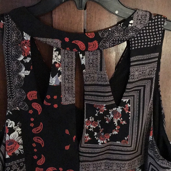 Quilt pattern dress - Picture 3 of 3